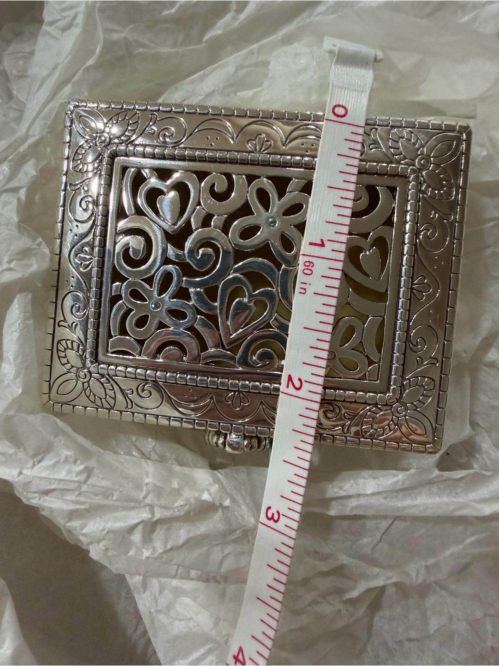 Ornate Metal Compact Mirror in Silver